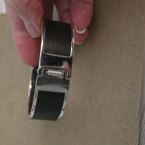 Hinged Stainless Steel Bracelet With Faux Leather Detail. Excellent Condition - Picture 3 of 7